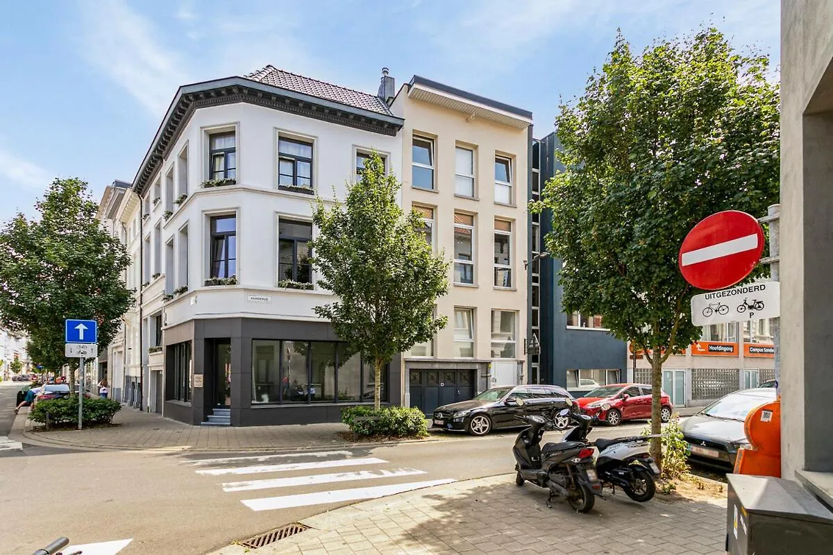 Apartment New Renovated Condo'S @ Trendy South Antwerp Belgium